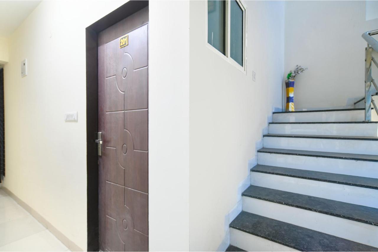 Fabexpress Golden Villa อินดอร์ ภายนอก รูปภาพ